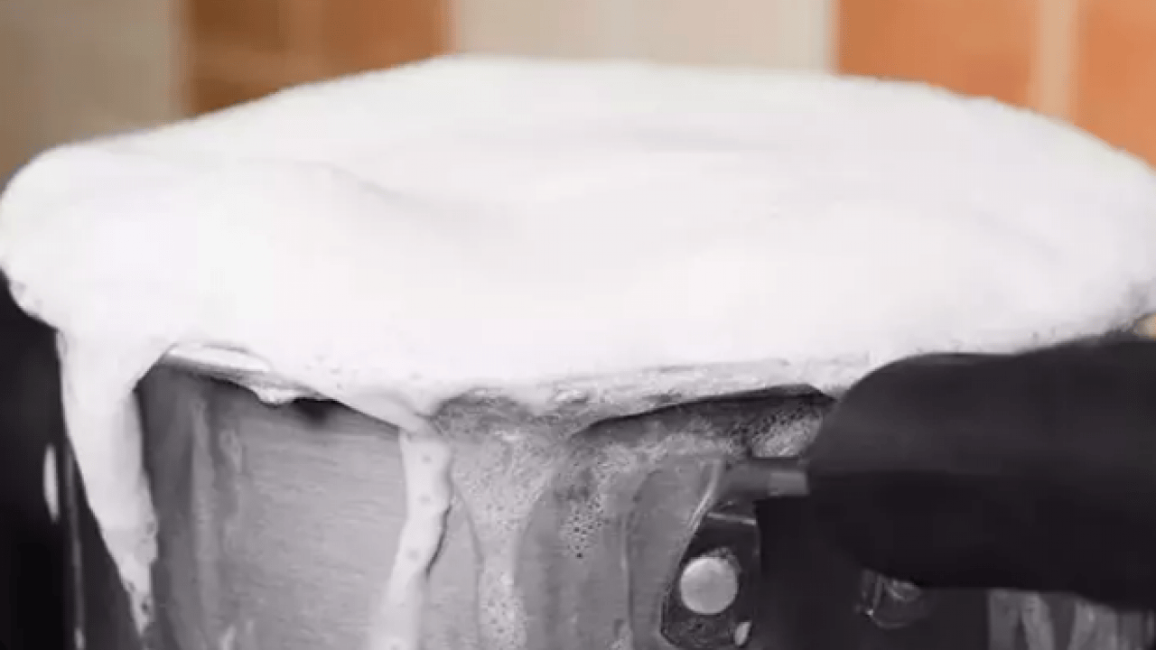 Foto - İşte sütün taşmasını önleyen eski yöntem: Anneannelerimiz ve babaannelerimiz haklıymış...