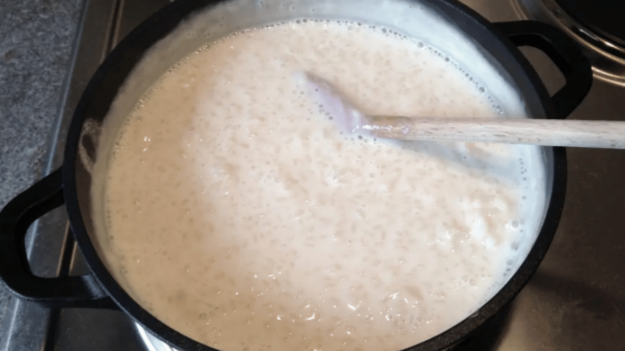 Foto - İşte sütün taşmasını önleyen eski yöntem: Anneannelerimiz ve babaannelerimiz haklıymış...