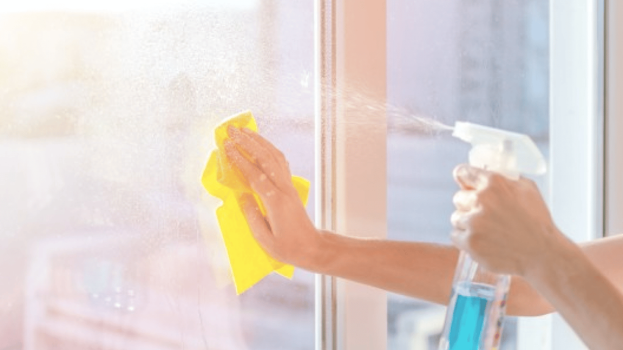Foto - İşte temizliğin sırrı: Camları böyle silin! 1 damlada ne iz kalıyor ne leke