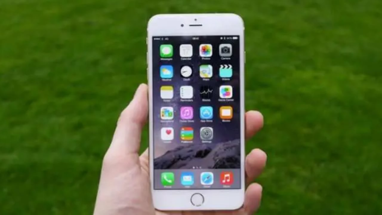 Foto - İşte tüm zamanların en çok satan telefonu! Rakiplerine fark attı!