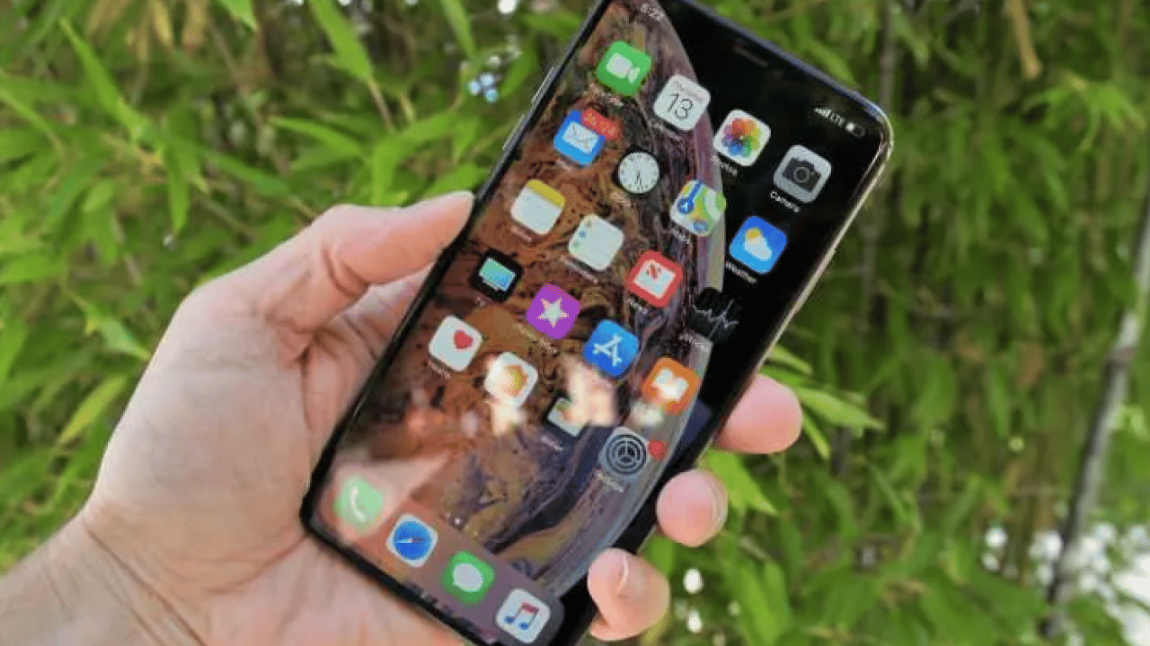 Foto - İşte tüm zamanların en çok satan telefonu! Rakiplerine fark attı!