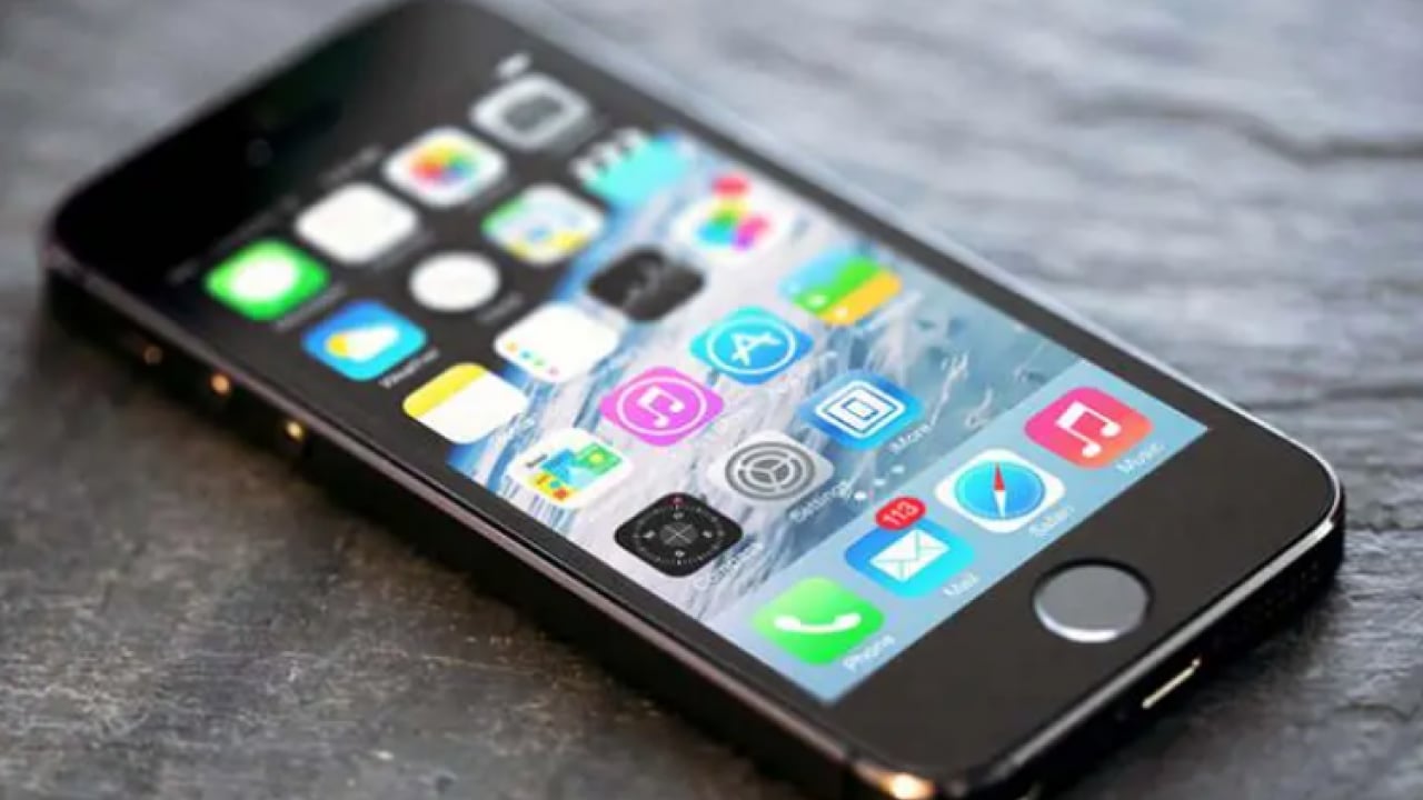 Foto - İşte tüm zamanların en çok satan telefonu! Rakiplerine fark attı!