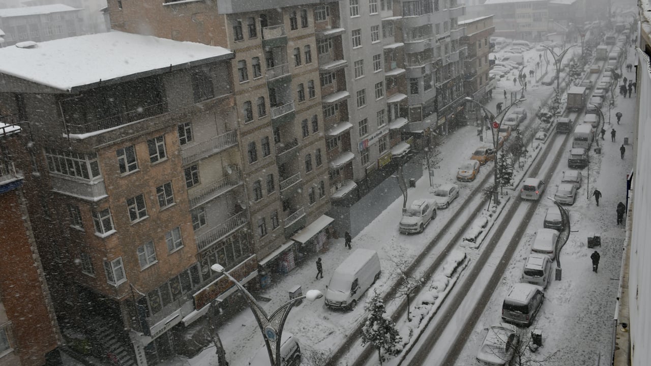 Foto - İşte Türkiye’nin -30.3 dereceyle en soğuk ili! Zemheri soğukları başladı!