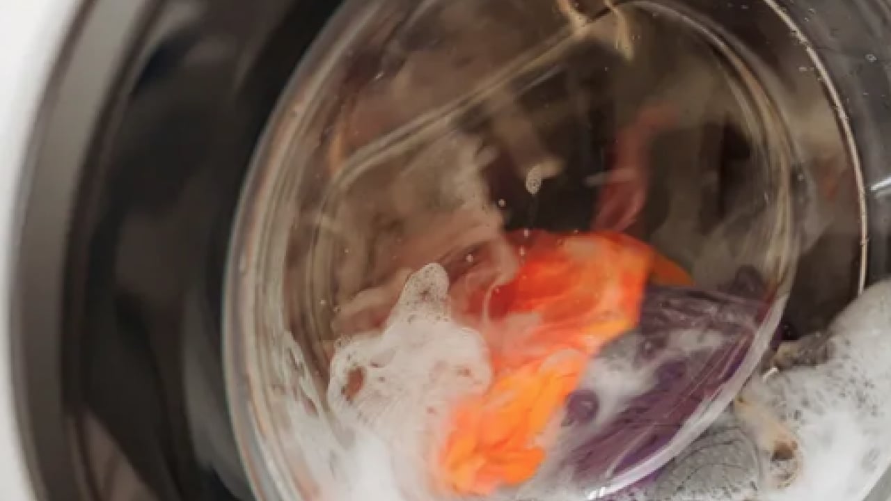 Foto - İşte ütü derdini tarihe karıştıran 3 sihirli hamle! Kıyafetleriniz jilet gibi olacak... 