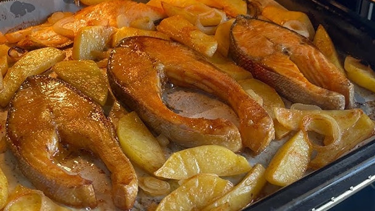 Foto - Canan Karatay ısrarla öneriyor: Balık kokusunu yok etmek için o baharatı ısıtın! Israrla tavsiye etti... Balığı böyle pişirin