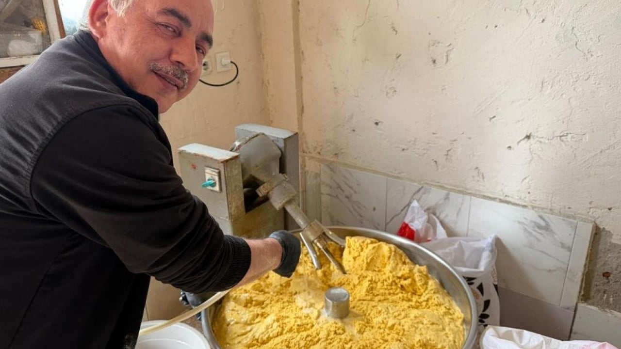 Foto - İsteyene bir kova dolusu mısır ekmeği