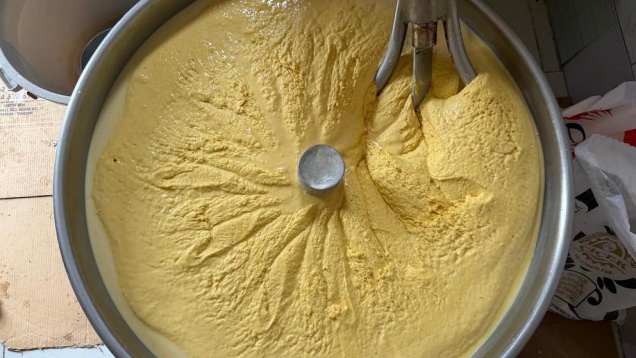 Foto - İsteyene bir kova dolusu mısır ekmeği