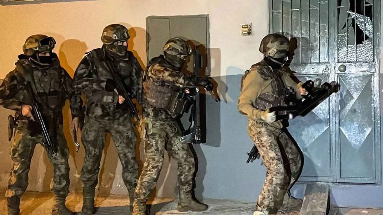 Foto - İstismar, kumar, sanal soygun, dolandırıcılık ne ararsan var: Ahlaksızlar tutuklandı