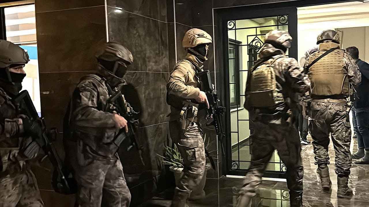 Foto - İstismar, kumar, sanal soygun, dolandırıcılık ne ararsan var: Ahlaksızlar tutuklandı