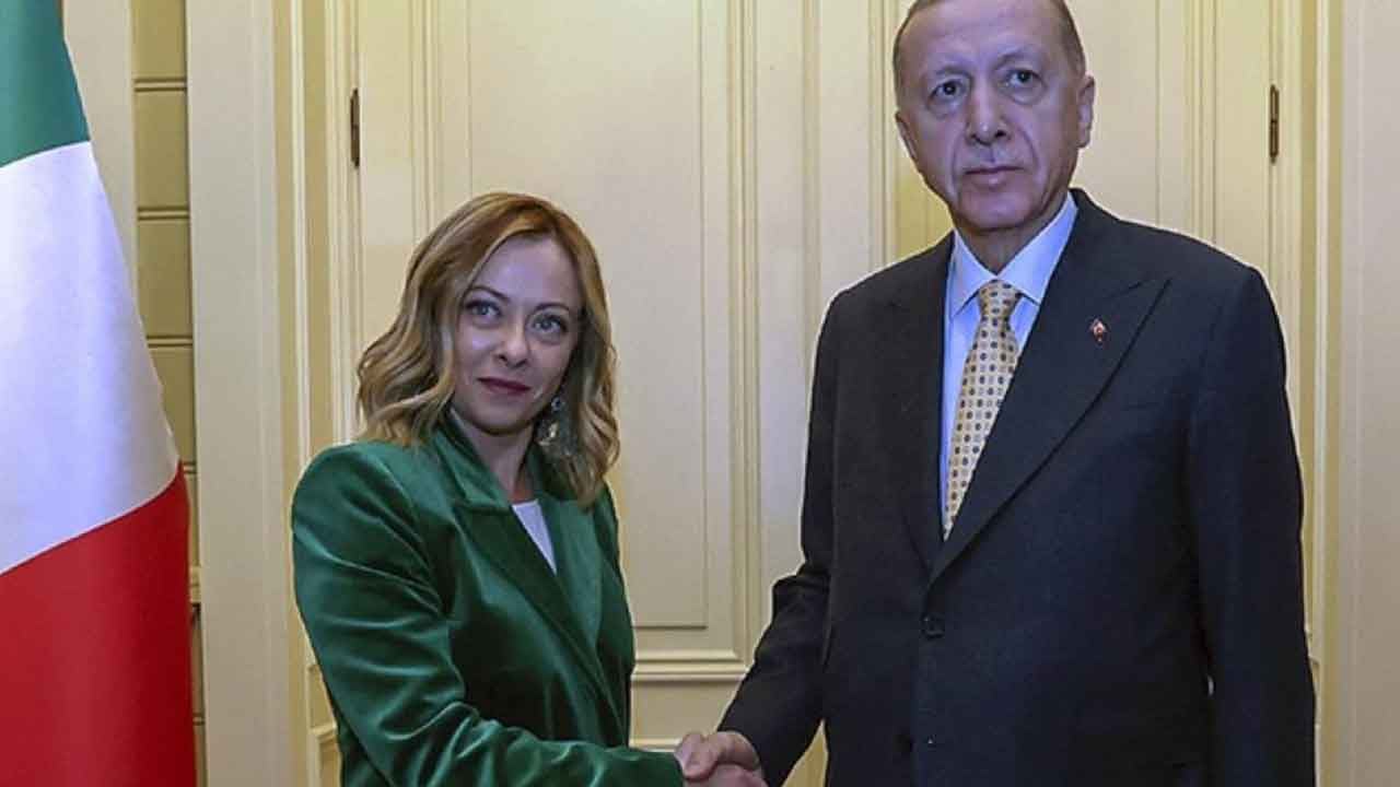 Foto - İtalya Başbakanı Meloni'ye ağladılar: Türkiye konusunda bize yardım et