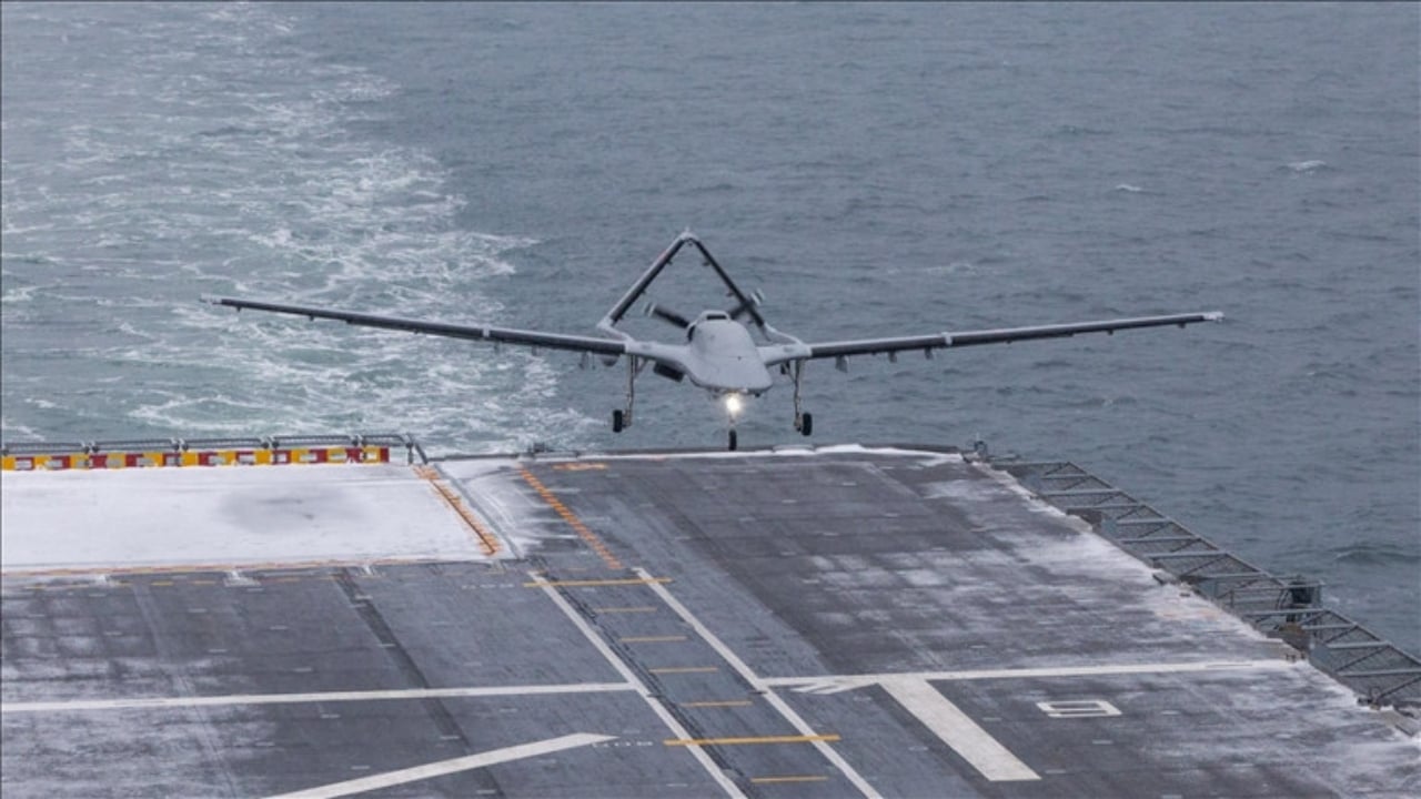 Foto - İtalya, herkesi ters köşe yapıp savunmada rotayı Türkiye’ye çevirdi: Dünyayı şaşırtan Bayraktar TB3 hamlesi 