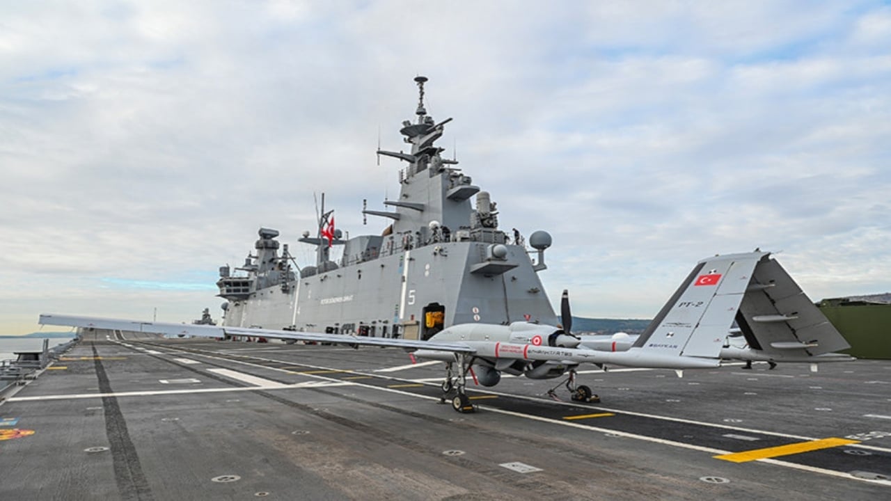 Foto - İtalya, herkesi ters köşe yapıp savunmada rotayı Türkiye’ye çevirdi: Dünyayı şaşırtan Bayraktar TB3 hamlesi 