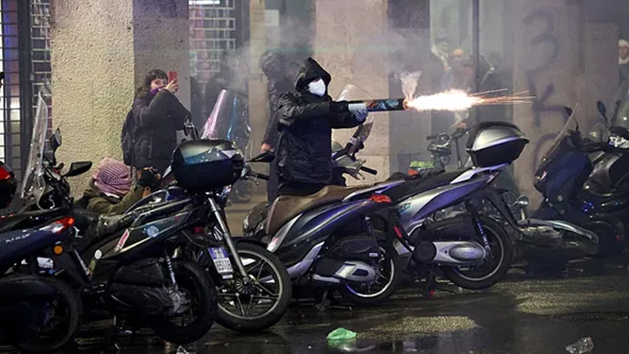 Foto - İtalya'da adeta kaos çıktı! Sokaklar katil İsrail yüzünden karıştı! Zorlu sınav: Gerilim artıyor, olay paniğe neden oldu