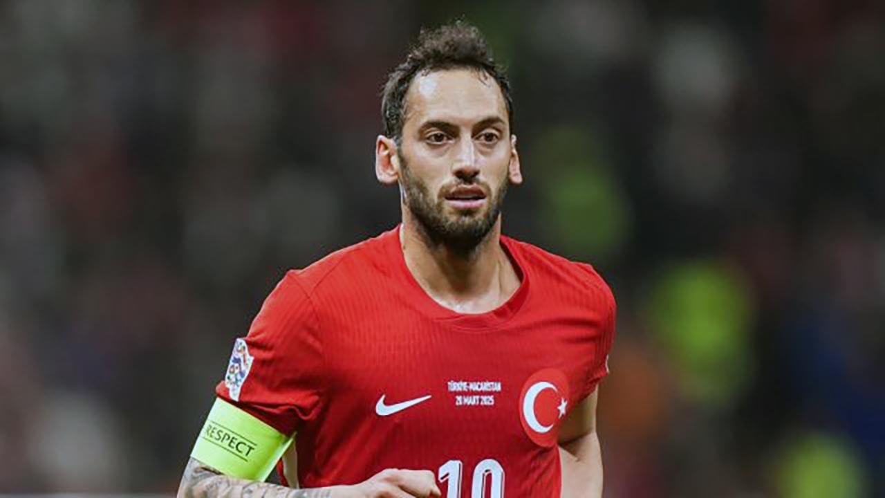Foto - İtalya'da gündem Hakan Çalhanoğlu! Süper Lig'e mi geliyor?