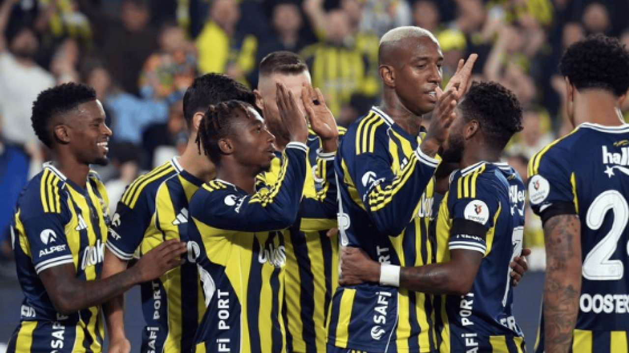 İtiraf ettiler: Fenerbahçe’de flaş transfer gelişmesi! Bu sefer durum ciddi gibi...