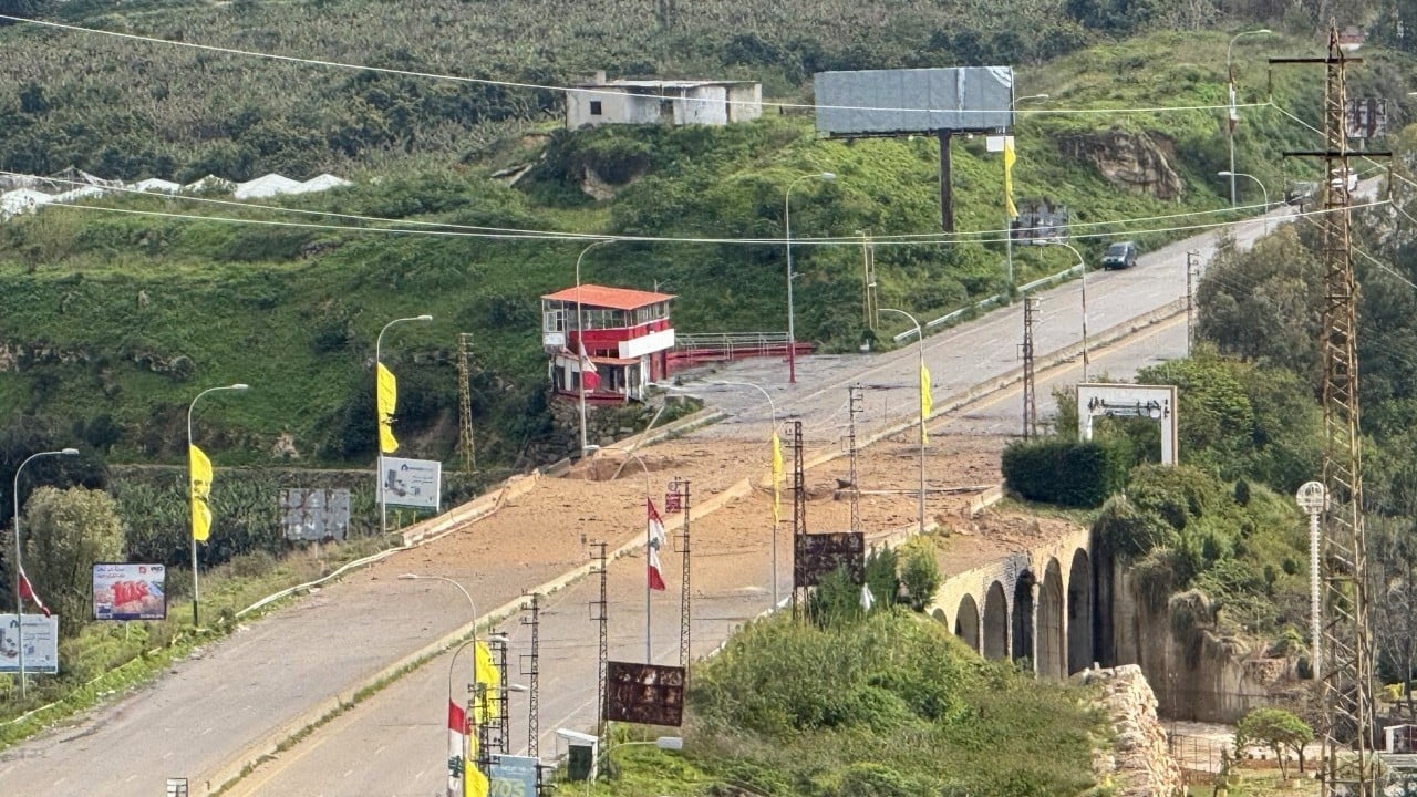 Foto - İyice köşeye sıkışan azgın Siyonistler çıldırdı! O köprüye bomba yağdırdı... 