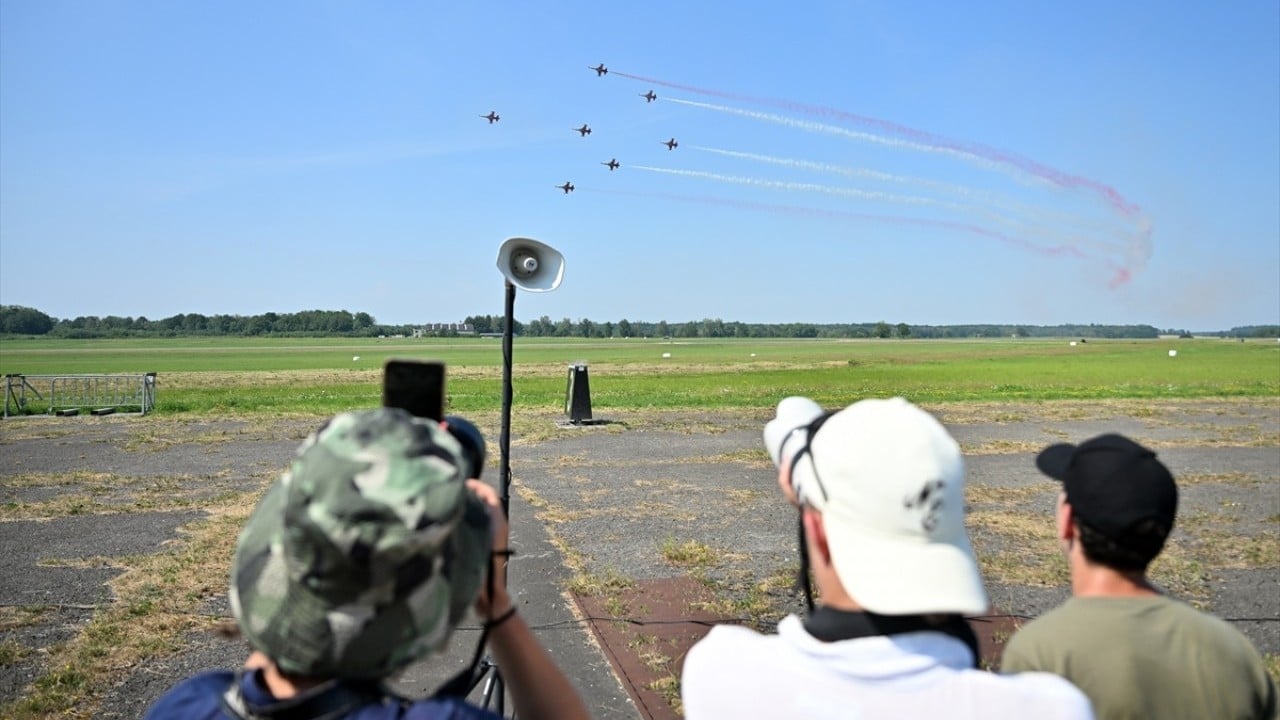 Foto - İzleyicilerden büyük alkış aldı Türk Yıldızları 45 dakikada Belçika'yı fethetti