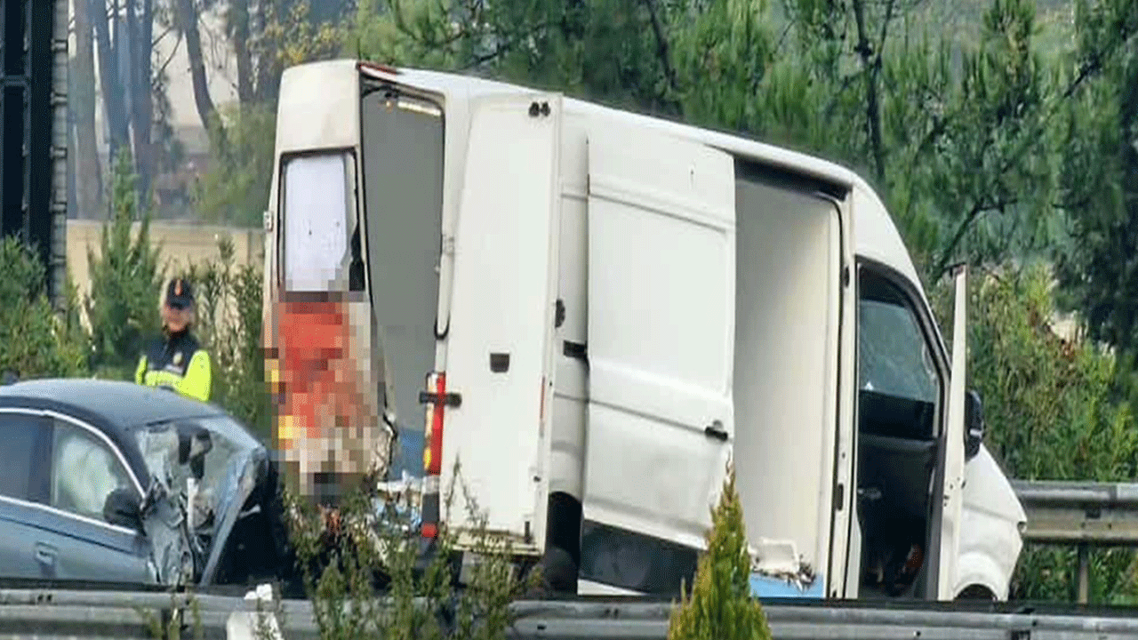 Foto - İzmir-Aydın Otoyolunda feci kaza