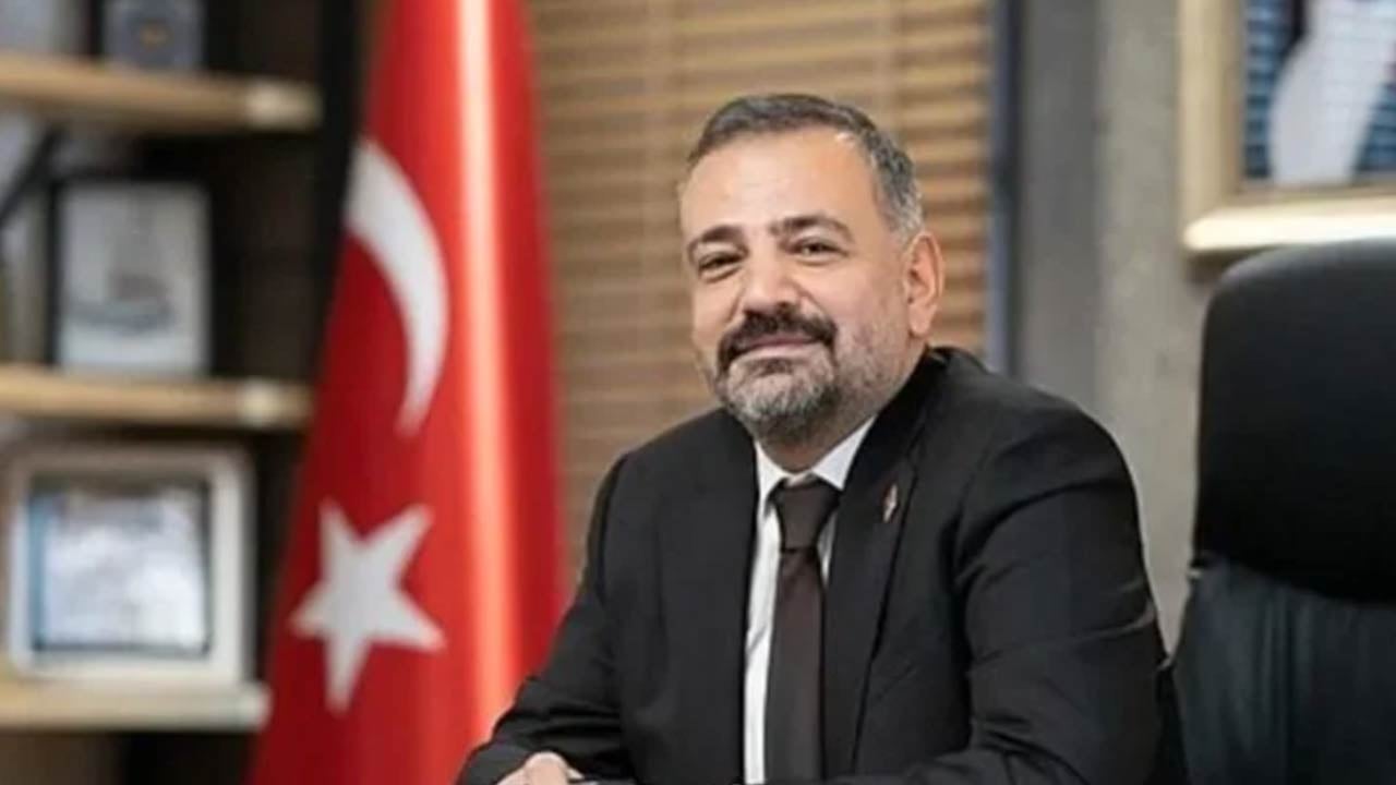 Foto - İzmir’de sular durulmuyor! CHP’li isim yeniden gözaltına alındı