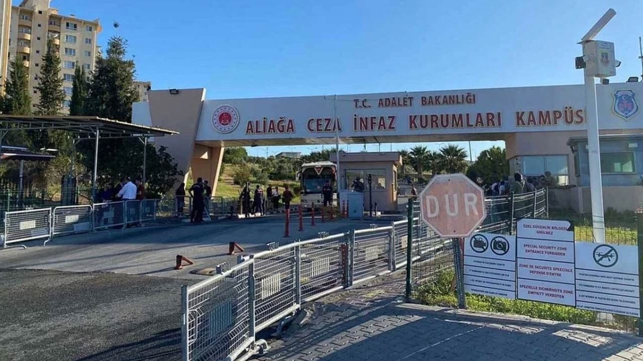 Foto - İzmir’de sular durulmuyor! CHP’li isim yeniden gözaltına alındı
