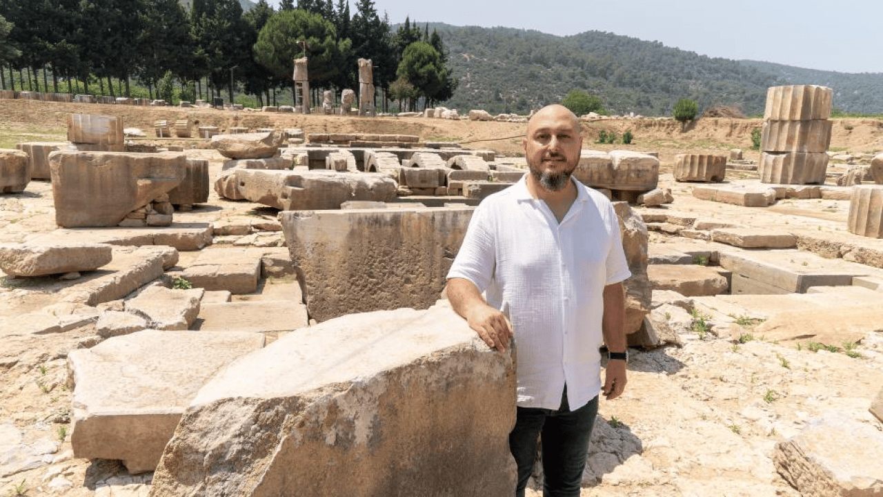 Foto - İzmir’in tarih katmanları gün ışığına çıkıyor: Smyrna’dan Klaros’a uzanan kültürel vizyon! Ege’nin mirası gelecek nesillere taşınıyor