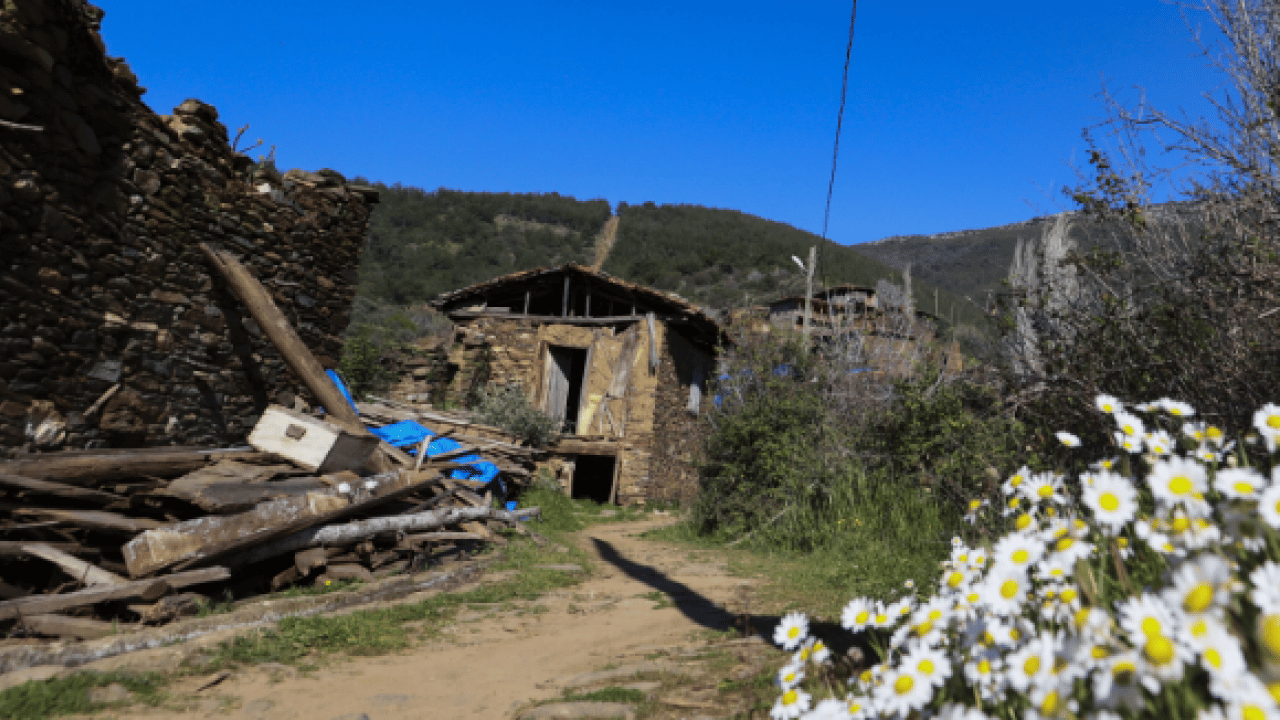 Foto - İzmir’in terk edilmiş incisi: Lübbey turizmle hayat bulacak