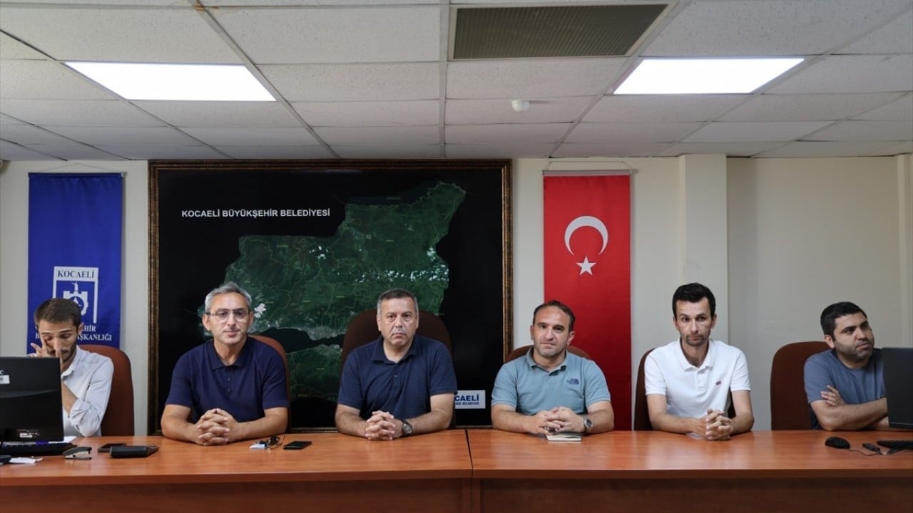 İzmit Körfezi kendine geliyor Yeni hedef 2,4 milyon metreküp dip çamuru