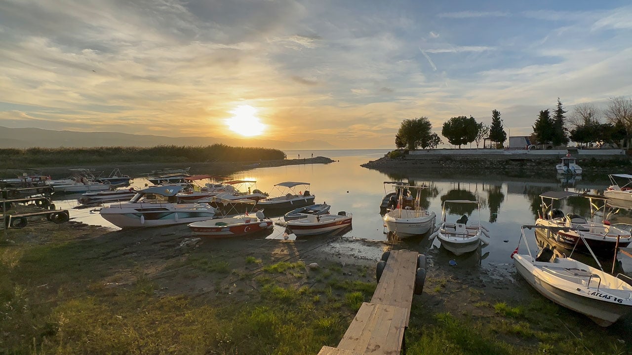 İznik Gölü alarm veriyor! Sular 350 metre çekildi