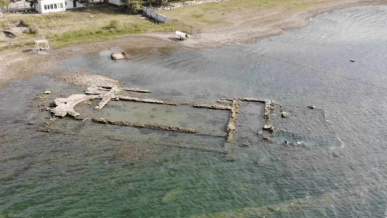Foto - İznik Gölü can çekişiyor! Fabrikalar gölü kurutuyor