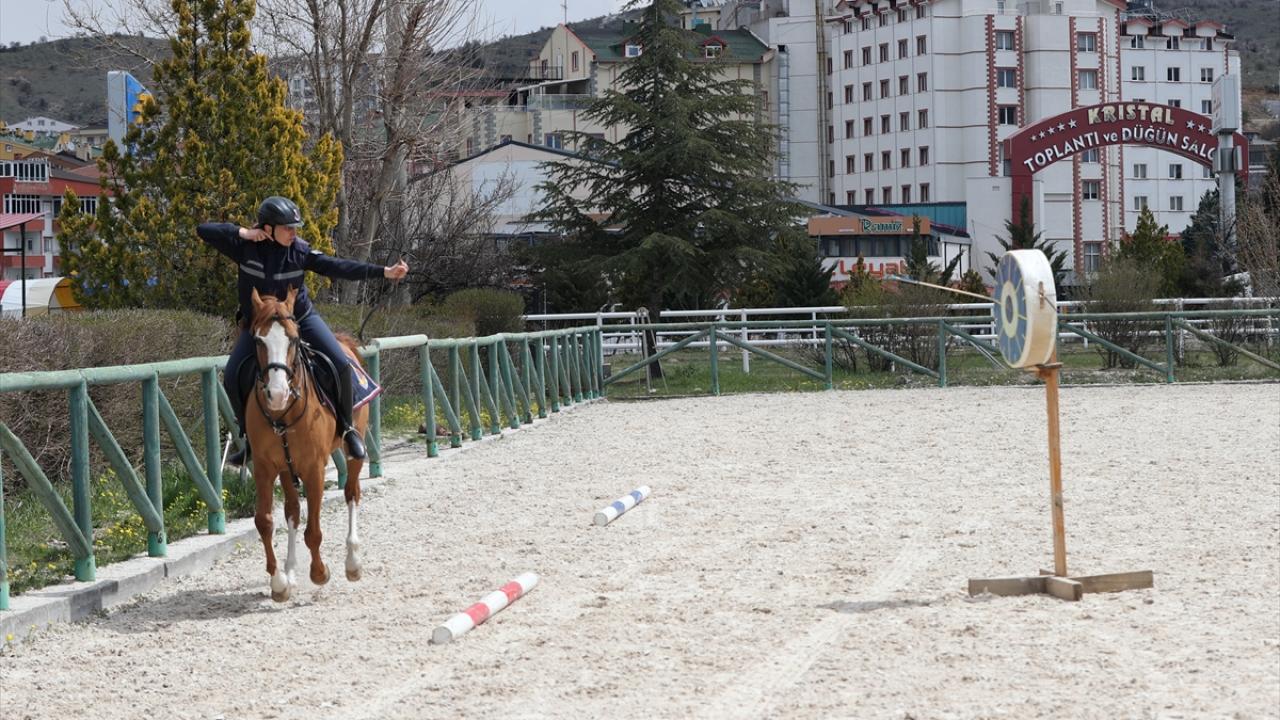 Foto - JAKEM’de zorlu eğitim! Onlar Jandarmanın sahadaki yardımcıları