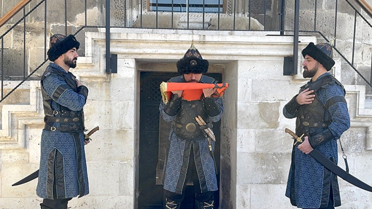 Foto - Jandarmadan Sultanlar Türbesi Saygı Nöbeti