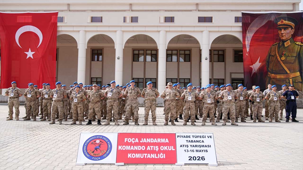 Foto - Jandarmanın keskin nişancıları hedefi 12'den vurdu! Şırnaklı uzman çavuşlar İzmir'deki dev yarışmaya damga vurdu!
