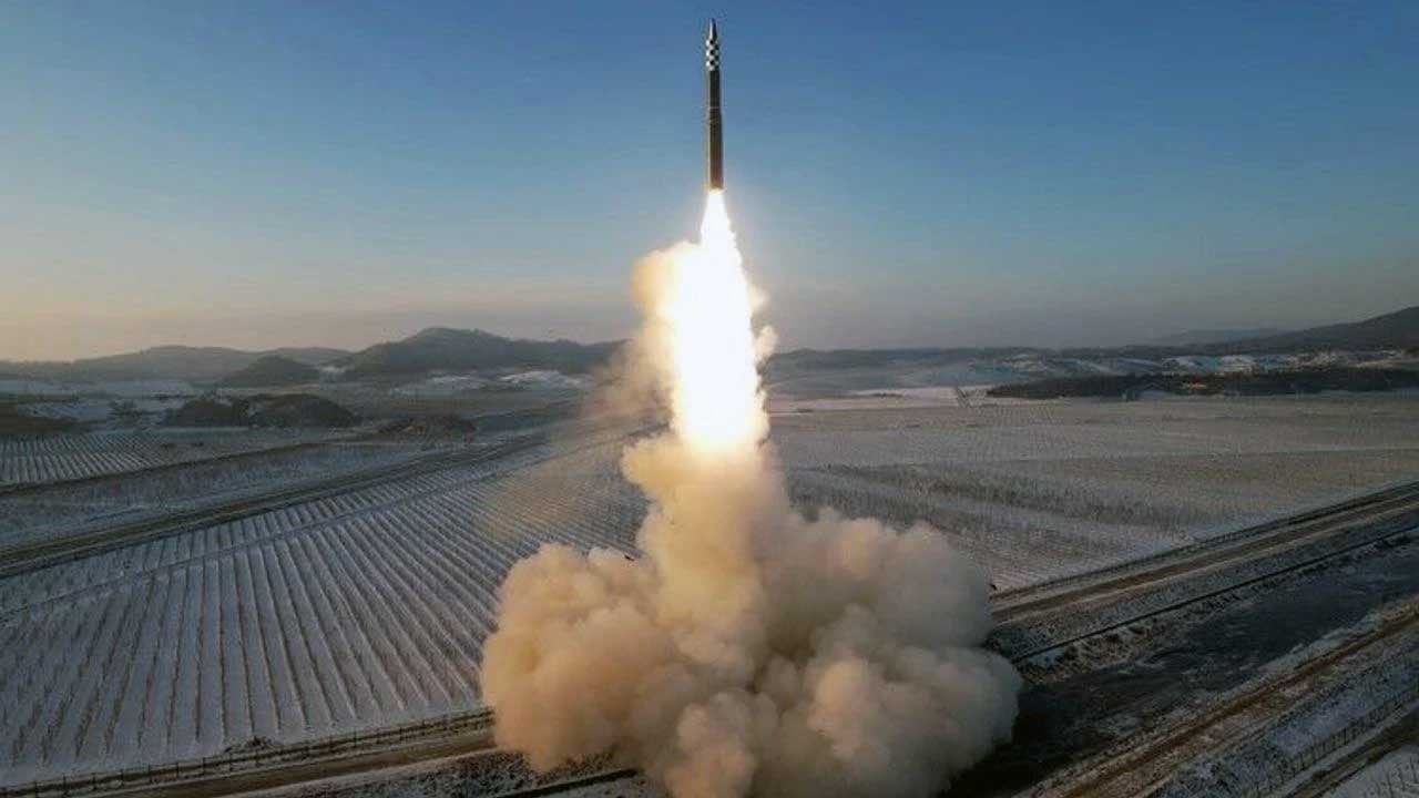 Foto - Japonya'dan Çin'i kızdıracak adım! Füze birliği konuşlandıracak