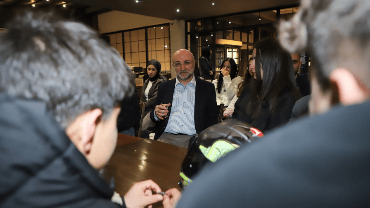 Foto - AK Parti Afyonkarahisar İl Başkanı Av. Turgay Şahin iftar programında...