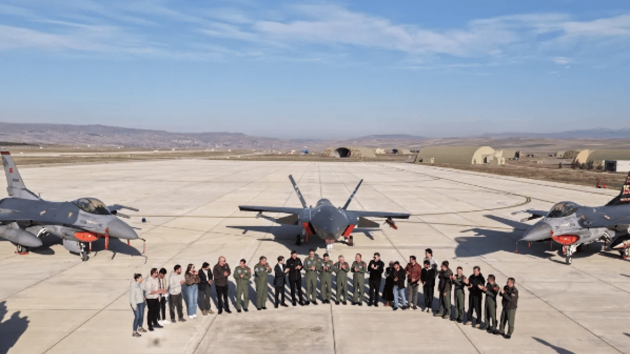Foto - Bayraktar KIZILELMA'nın başarısı: Kaan projesine darbe vurmak istiyorlardı! Savunma haritasını kökten değiştirdi 