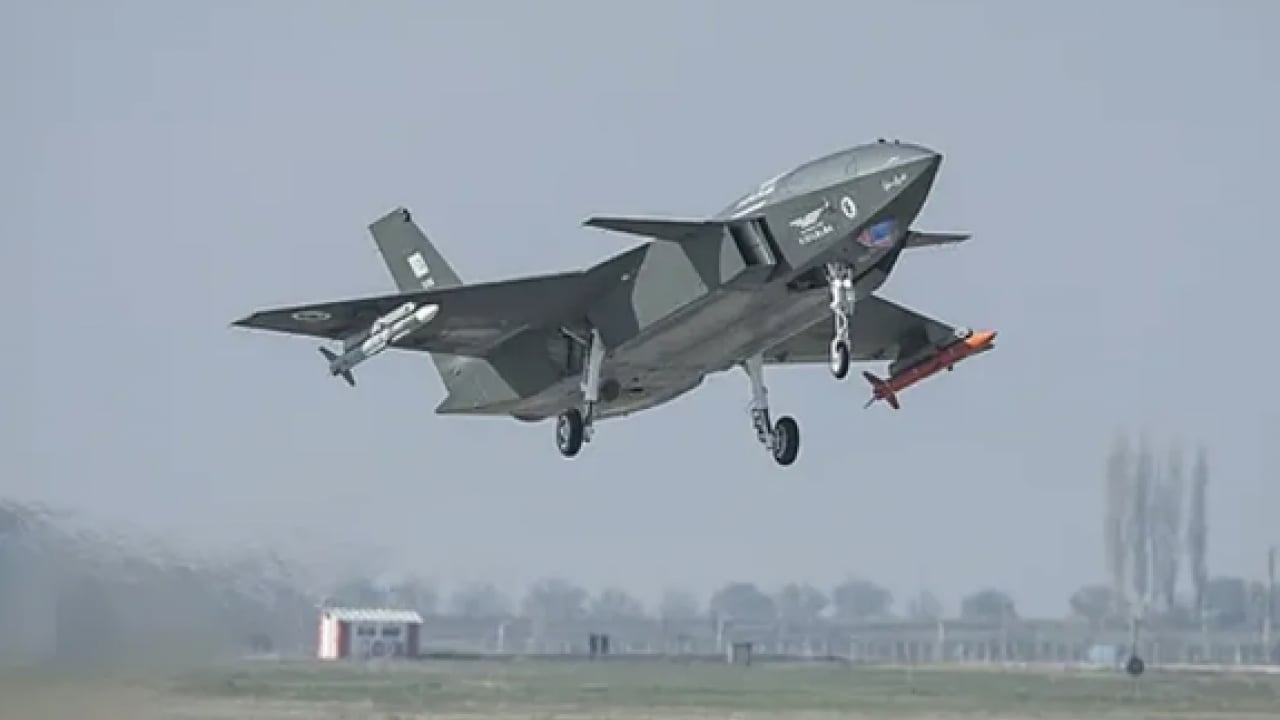 Foto - Bayraktar KIZILELMA'nın başarısı: Kaan projesine darbe vurmak istiyorlardı! Savunma haritasını kökten değiştirdi 