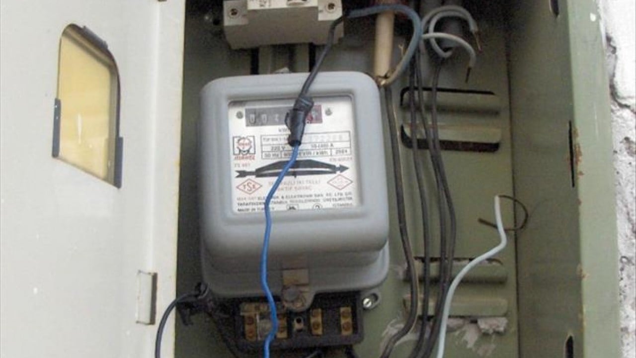 Foto - Kaçak elektrik kullanımı öyle bir boyuta ulaştı ki namuslu vatandaşları çileden çıkartacak: Allah sizi bildiği gibi yapsın