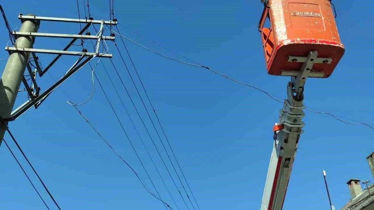 Foto - Kaçak elektrik skandalı! Trafonun büyüklüğü bakın kaç konuta bedel çıktı