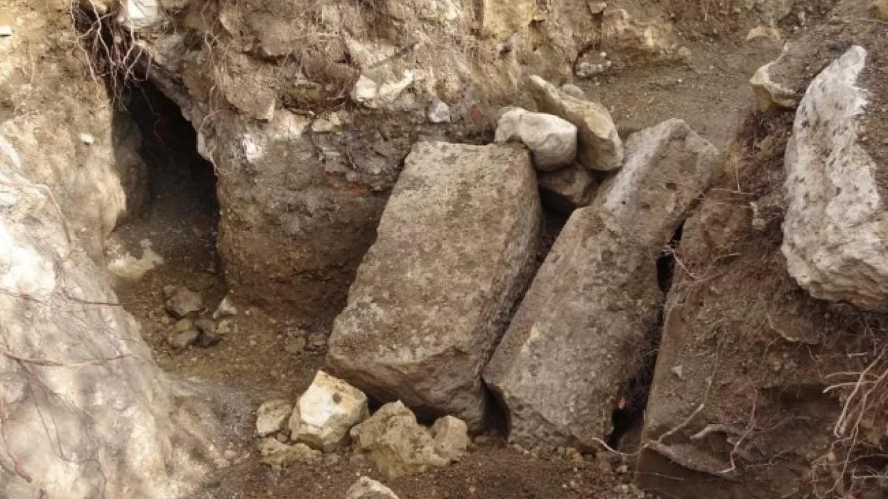 Foto - Kaçak kazı yapan defineciler bölgeyi alt üst etti