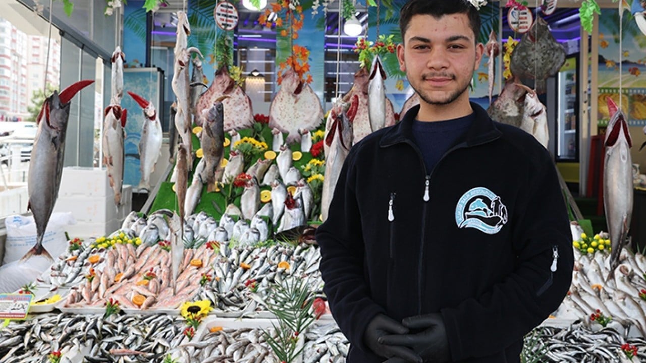 Foto - Kaçan hamsi tezgahlara geri döndü