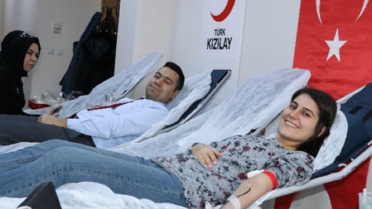 Foto - Kadın ve gençler daha çok destek veriyor