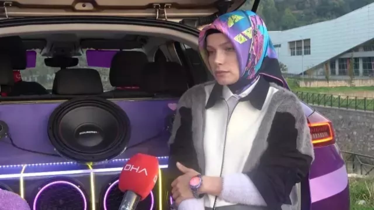 Foto - Kadının mor tutkusu TOGG’a sıçradı! 400 bin lira harcadı, gören dönüp bir daha baktı