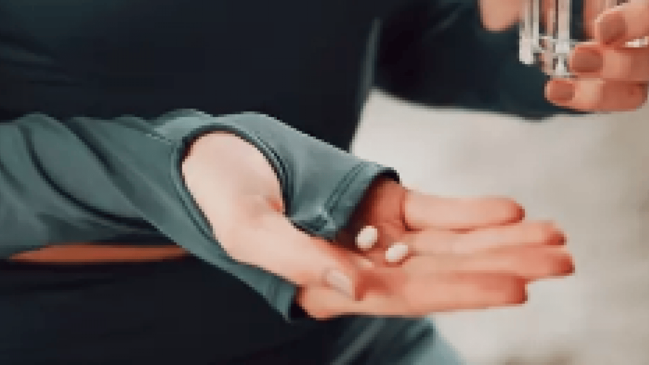 Demir eksikliği sessizce zamanla yorar! Kadınlarda demir eksikliği belirtileri nelerdir?