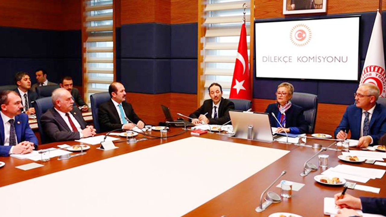 Foto - Kadir gecesi tatil olsun, fay hatları patlatılsın, TTB kapatılsın… Vatandaş TBMM'den neler istemiş neler?