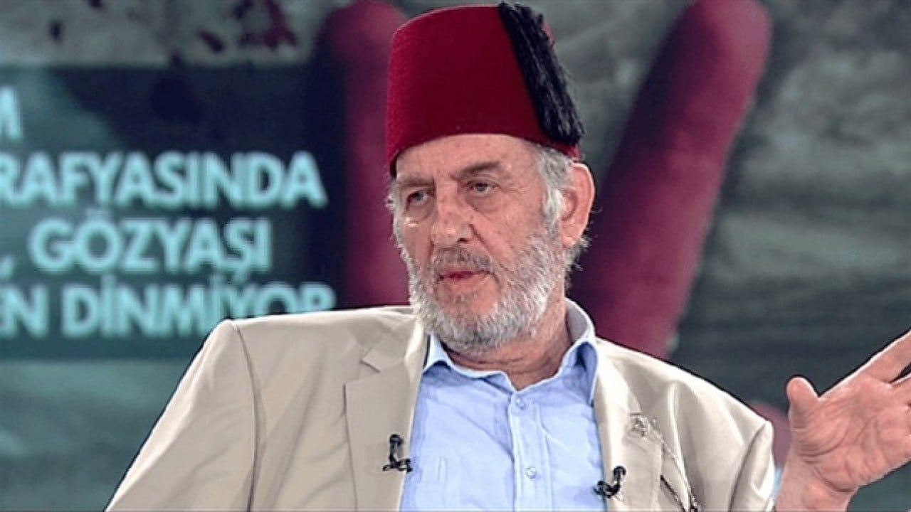 Foto - Kadir Mısıroğlu'nun mezarında rezil anlar