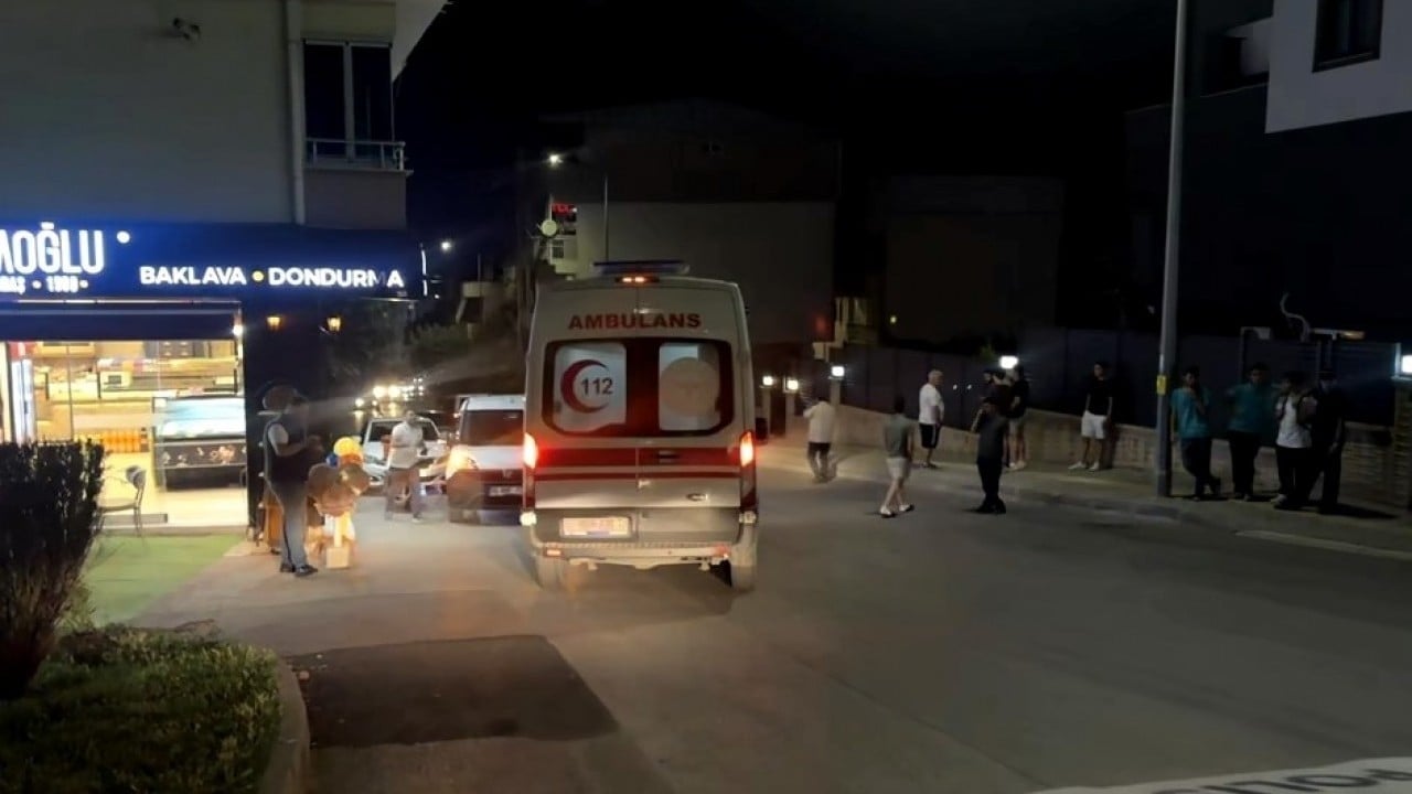 Foto - Kafede Tartıştığı Kişiyi Silahla Vurup Kaçtı