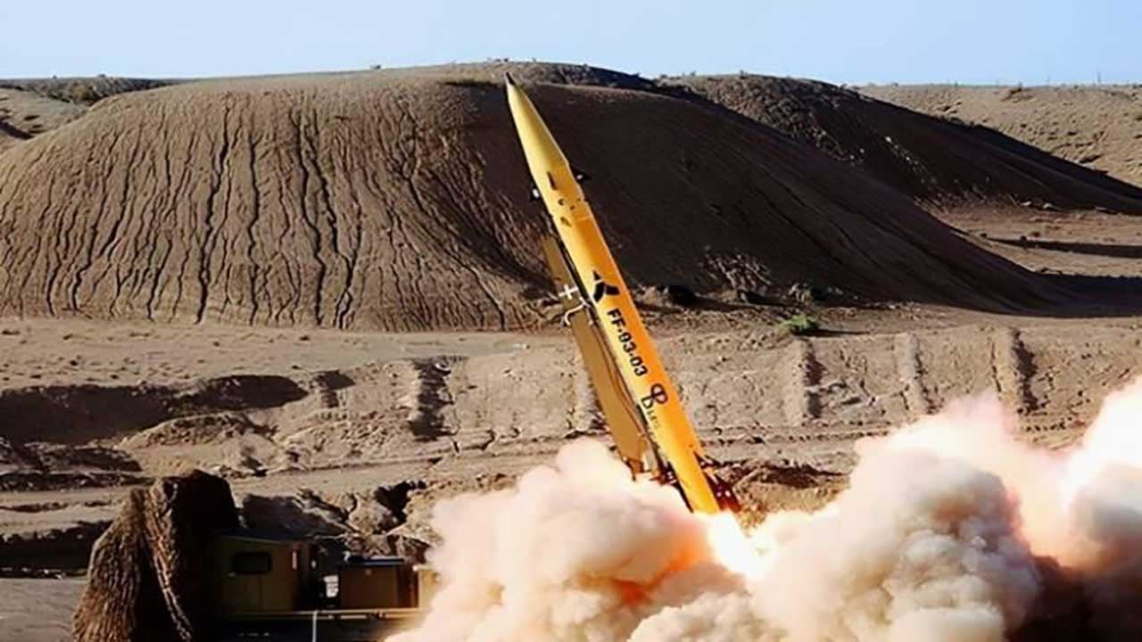 Foto - Kafirlerin uykusunu kaçıran Ebabil darbeleri! Sejjil-2 füzeleri Siyonist kaleleri kağıt gibi yırtıp geçti!