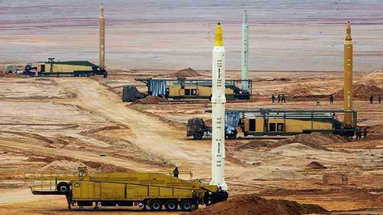 Foto - Kafirlerin uykusunu kaçıran Ebabil darbeleri! Sejjil-2 füzeleri Siyonist kaleleri kağıt gibi yırtıp geçti!