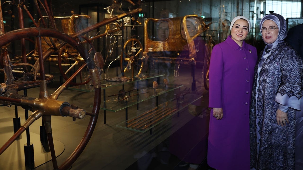 Foto - Kahire’de diplomasi trafiği! Emine Erdoğan, Entissar Amer ile bir araya geldi