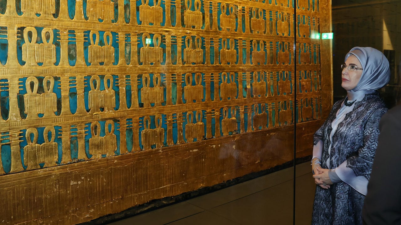 Foto - Kahire’de diplomasi trafiği! Emine Erdoğan, Entissar Amer ile bir araya geldi